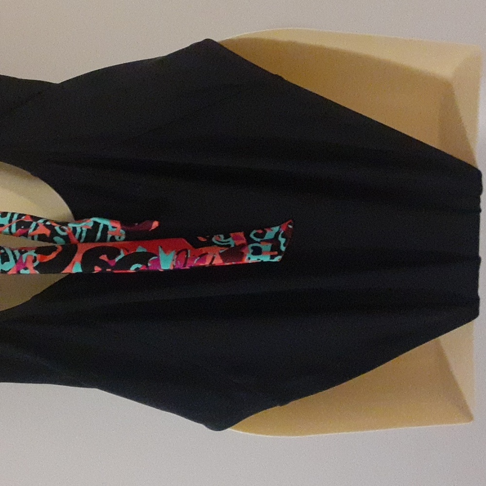 AUQUA GREEN One Piece Swimsuit - Small - Picture 7 of 10